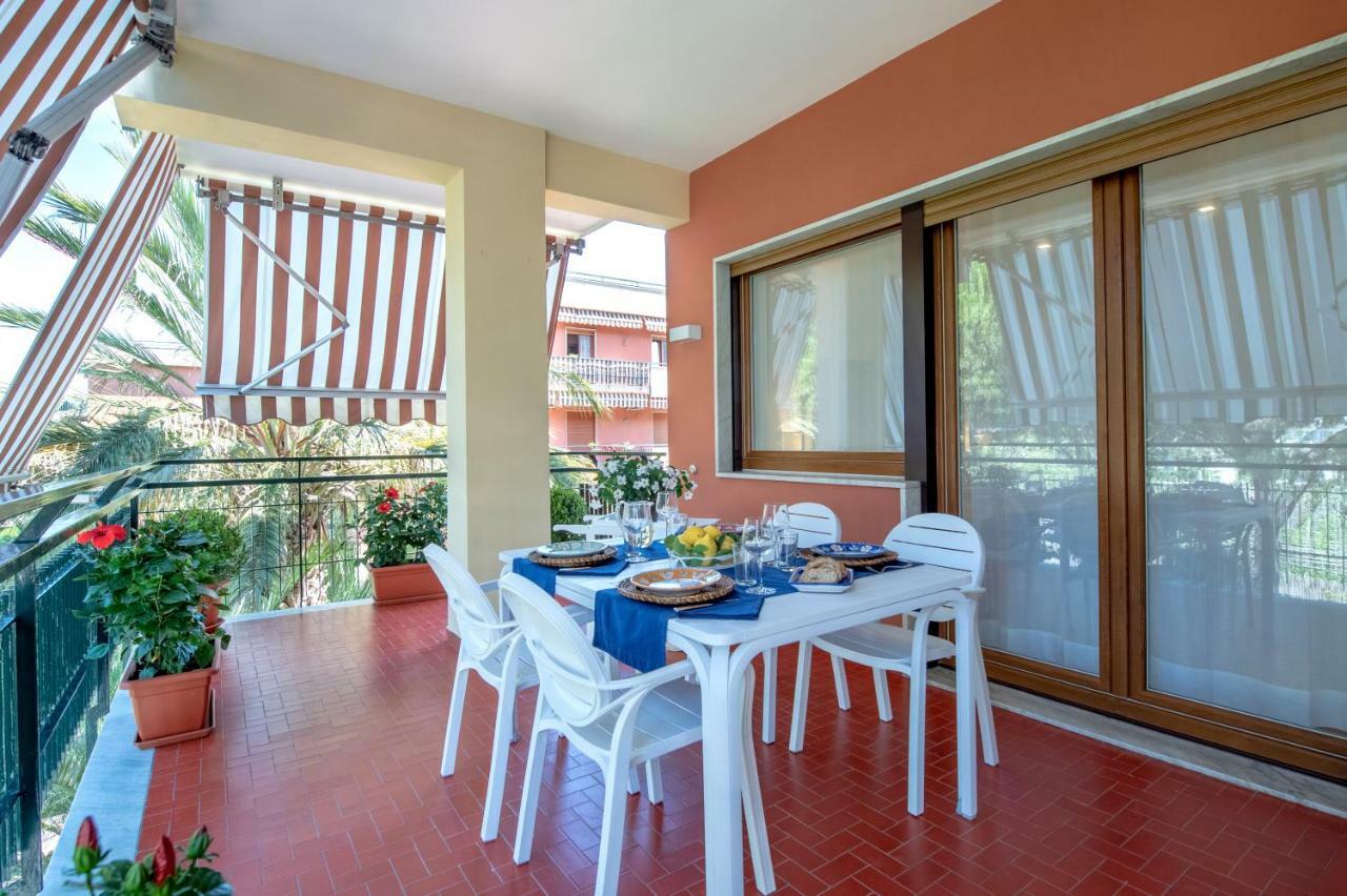 Solymar Apartments Sorrento Dış mekan fotoğraf