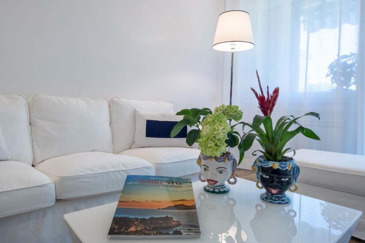 Solymar Apartments Sorrento Dış mekan fotoğraf